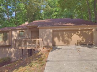 35 Shadowlawn Rd SE, Marietta, GA 30067