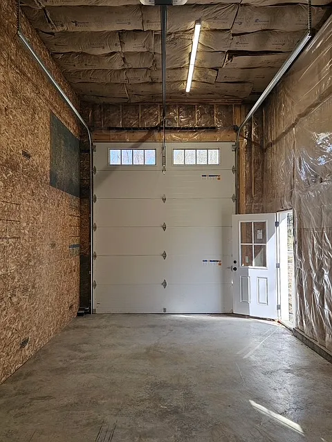 Building Photo - 110 Fox Farm Rd #2B