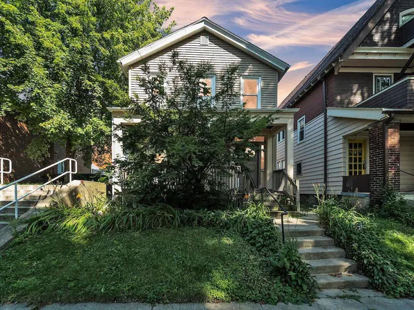 2920 North Bartlett AVENUE, Milwaukee, WI 53211
