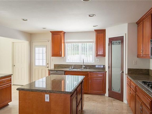 5th image of 1311 Honeyhill Dr