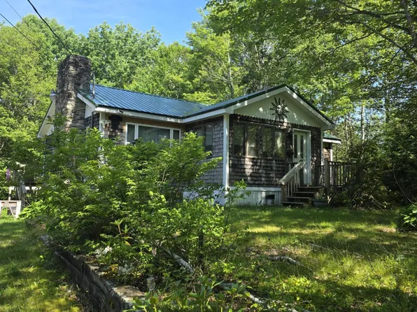 19 Resh Road, Searsport, ME 04974