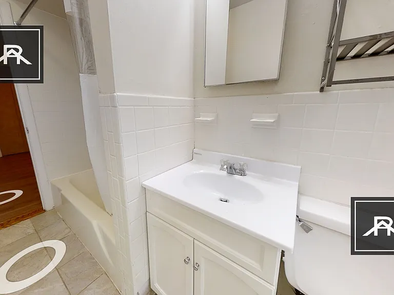 1133 Commonwealth Ave #5 — Photo 16