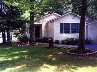 36 Rockland Dr, Lake George, NY 12845