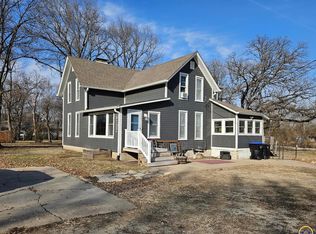 6132 SE Berryton Rd, Berryton, KS 66409