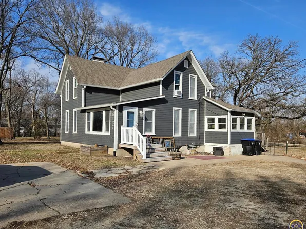 6132 SE Berryton Rd, Berryton, KS 66409