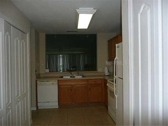 3rd image of 2711 Emerald Lake Ct #2711
