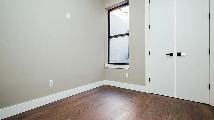Rented by Nooklyn NYC LLC | media 85