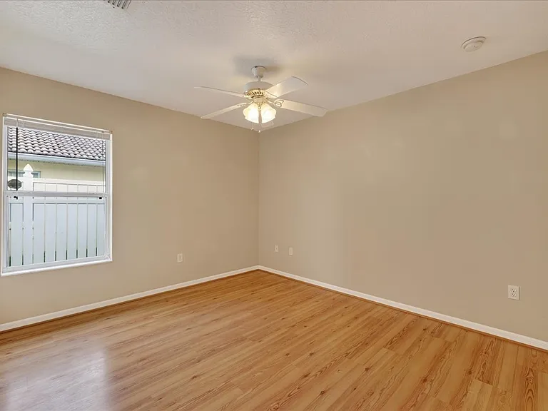 28 Princeton Ln — Photo 24