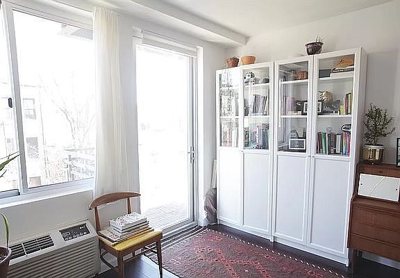 4th image of 287 Stanhope St #3E