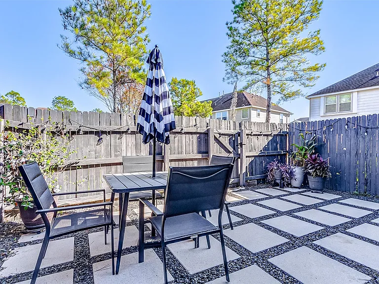 8103 Singing Sonnet Ln — Photo 20