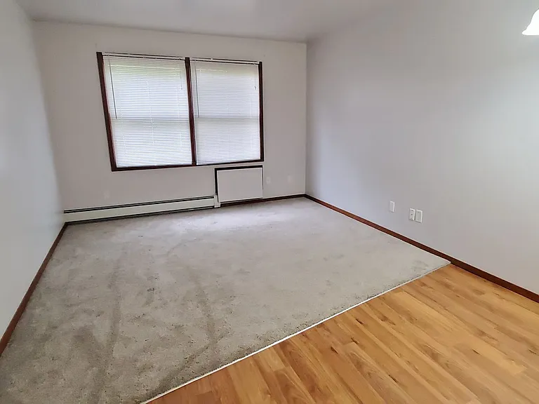 1231 S 8th St — Photo 12