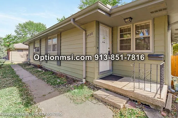 8309 Santa Fe Ln — Photo 3