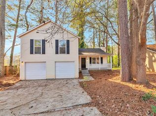 1012 Mainstreet Lake Dr, Stone Mountain, GA 30088