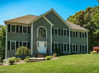 71 Chestnut St, North Reading, MA 01864