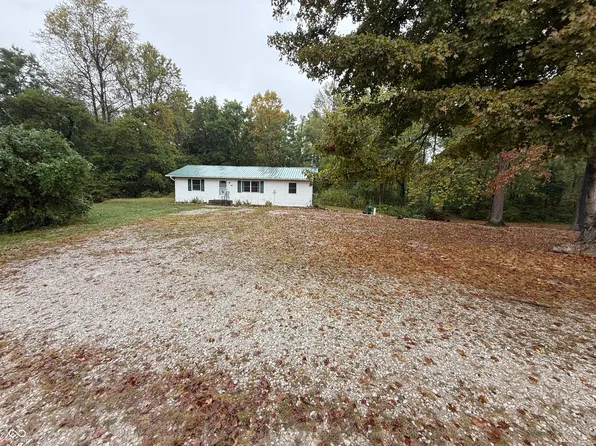 10881 N Private Road 370 E, Brazil, IN 47834
