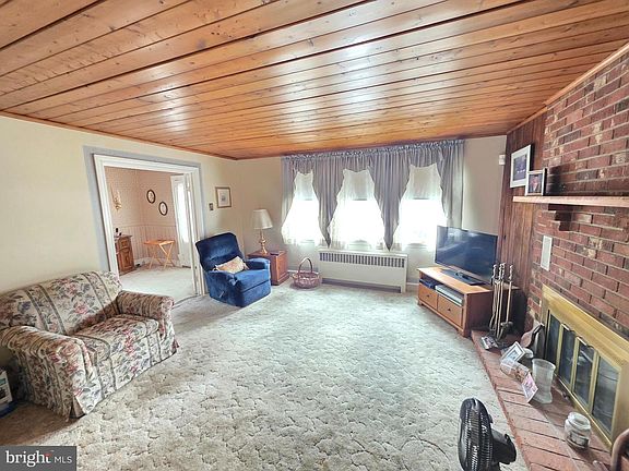 2nd image of 3016 County House Rd