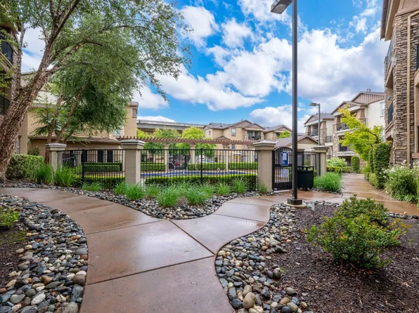 6511 Hearthstone Cir APT 312, Rocklin, CA 95677