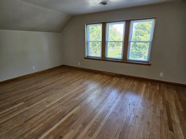 3155 N 25th St #1, Milwaukee, WI 53206