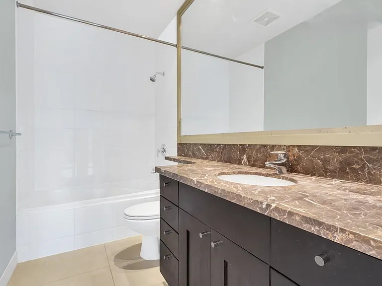 499 Broughton St #301 — Photo 17