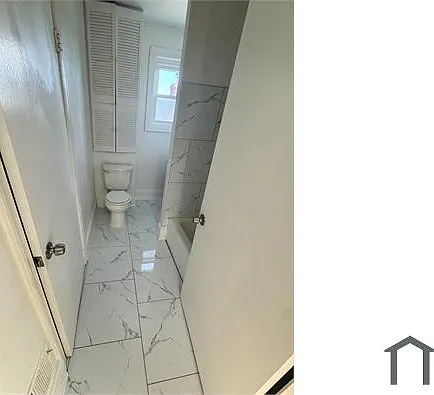108 S 8th Ave — Photo 2