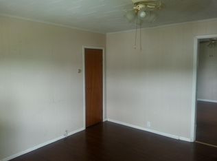 4687 Harrison St, Bellaire, OH 43906