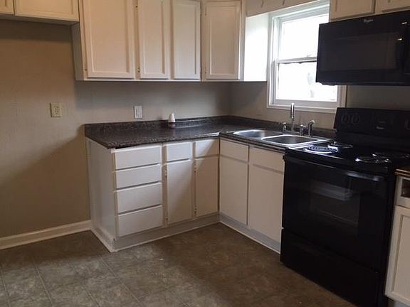 5th image of 6688 Marie St