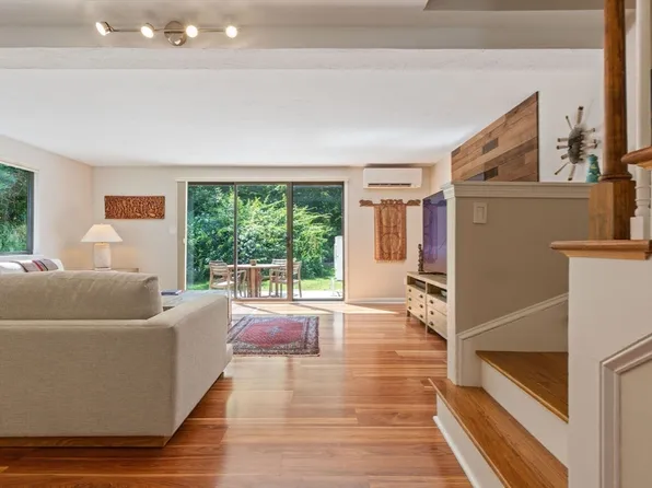 84 Court Way #84, Brewster, MA 02631