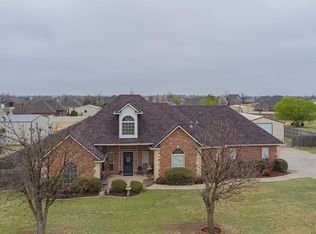 1510 Stardust Ct, Tuttle, OK 73089