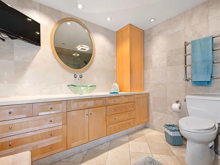 1810 Avenida Del Mundo #1609 — Photo 23