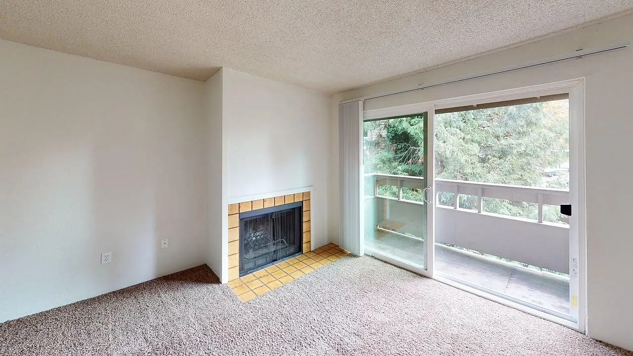 Heritage Grove — Photo 3