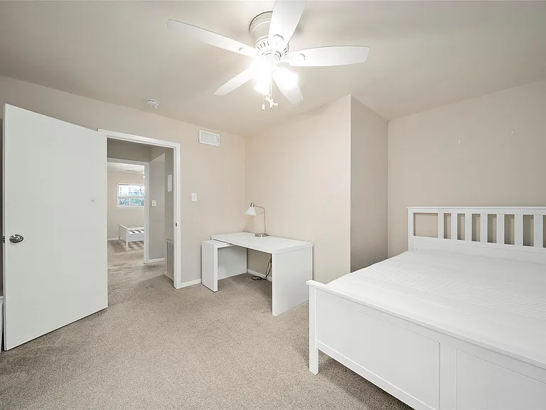 515 Tallowood Rd #60 — Photo 9