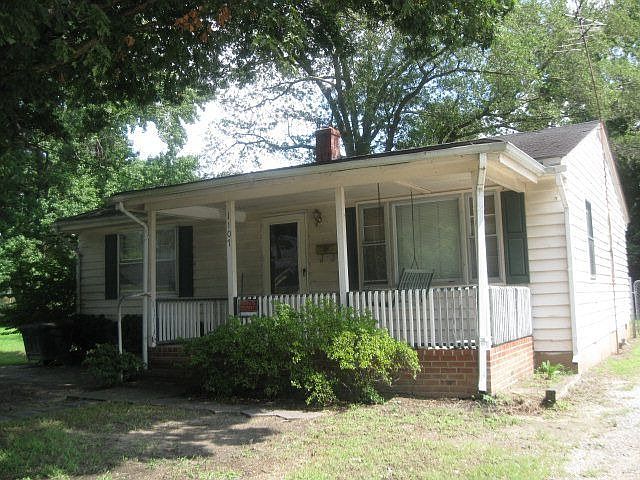 1st image of 1107 Calvary St