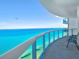 6365 Collins Ave
