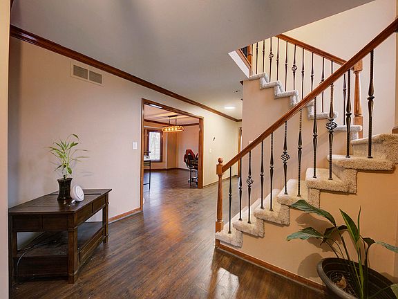3rd image of 46784 Northvalley Dr