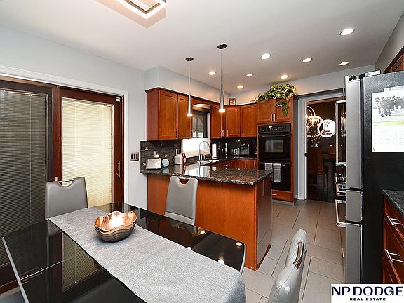 4th image of 1442 S 134th St