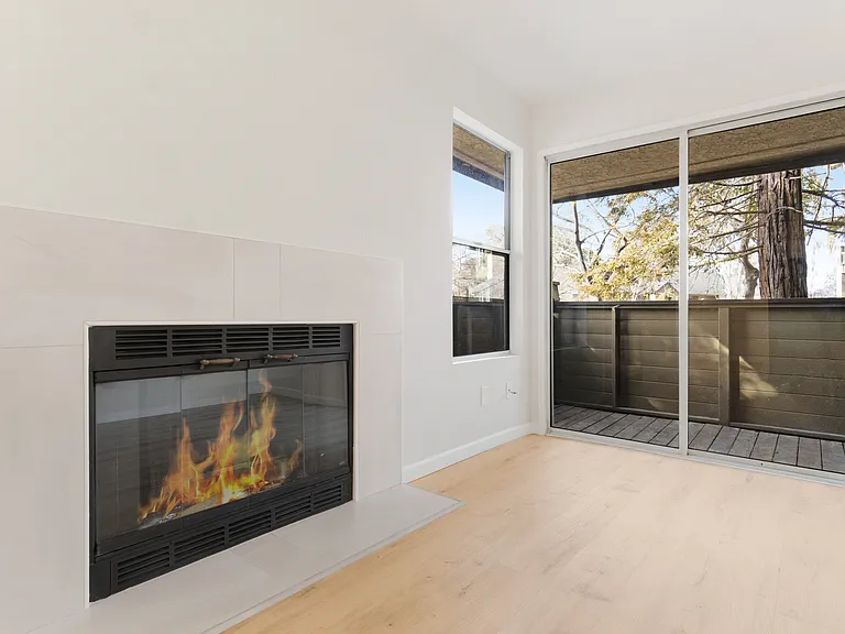 695 Bristol Dr #182 — Photo 4