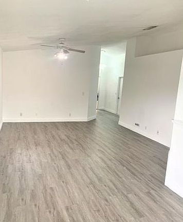 4th image of 8414 SW 42nd Ct