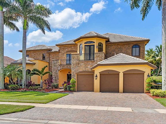2nd image of 10655 Versailles Blvd