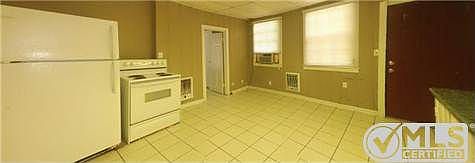 2nd image of 407 Franklin St APT 5