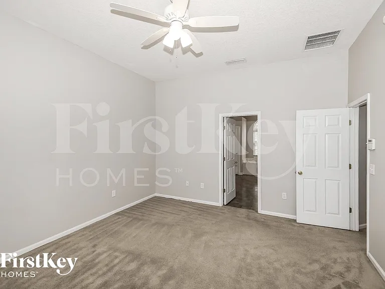 13940 Fish Eagle Dr E — Photo 10