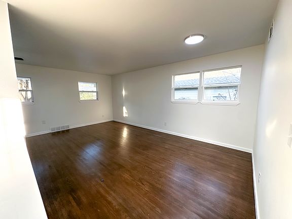 5th image of 5756 E 28th St