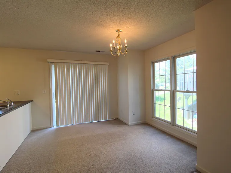 1036 John Hancock Pl — Photo 6