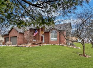 1335 Ridgefield Rd, Freeport, IL 61032