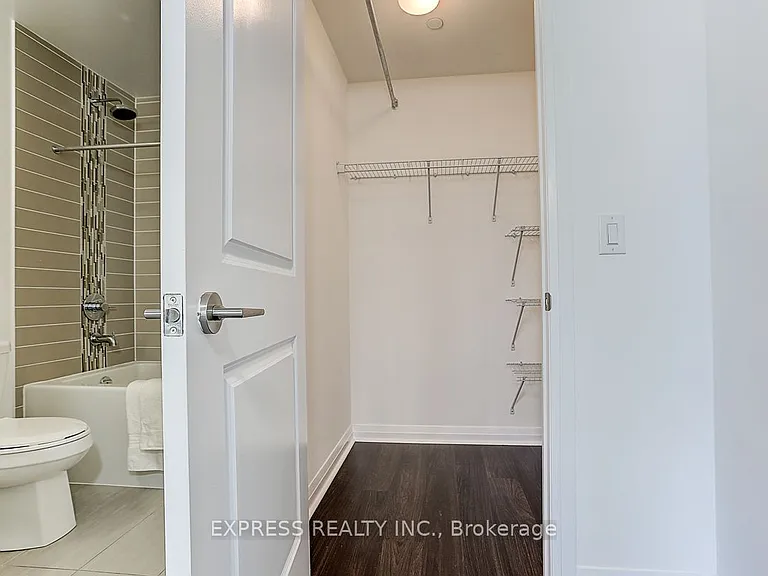 55 Oneida Cres #308 — Photo 31