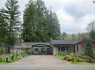 90087 Greenwood Dr, Leaburg, OR 97489