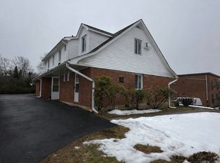 36 S Middletown Rd #3, Pearl River, NY 10965