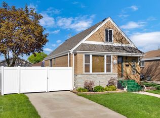 8020 S Tripp Ave, Chicago, IL 60652