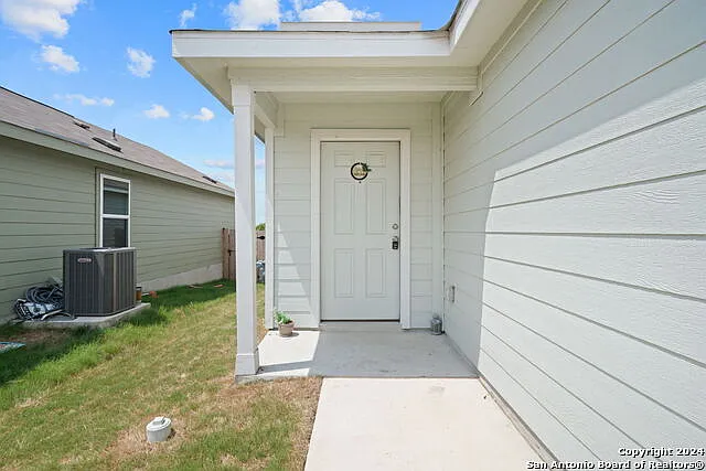 12942 Deep Eddy — Photo 2