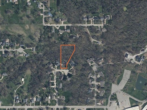 2nd image of 45 Brookwood Ct