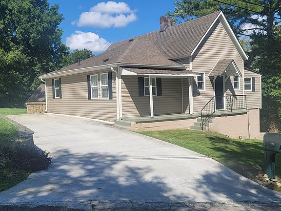 4th image of 3599 Idlewild Cir